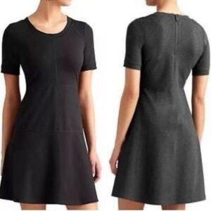 Athleta XS En Route Fit n Flare Black Knit Dress Exposed Zipper Short Sleeve